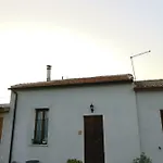 Semesterbostad Su Cuile Historical With Barbecue Martis
