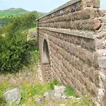 Semesterbostad Su Cuile Historical With Barbecue