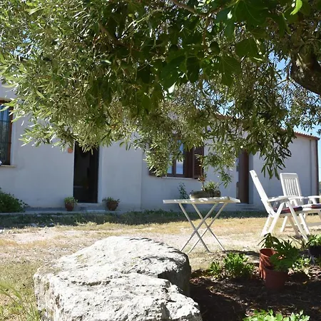 Semesterbostad Su Cuile Historical With Barbecue
